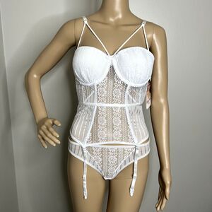 White Lace Corset Two Piece Bustier Top Panties Lingerie